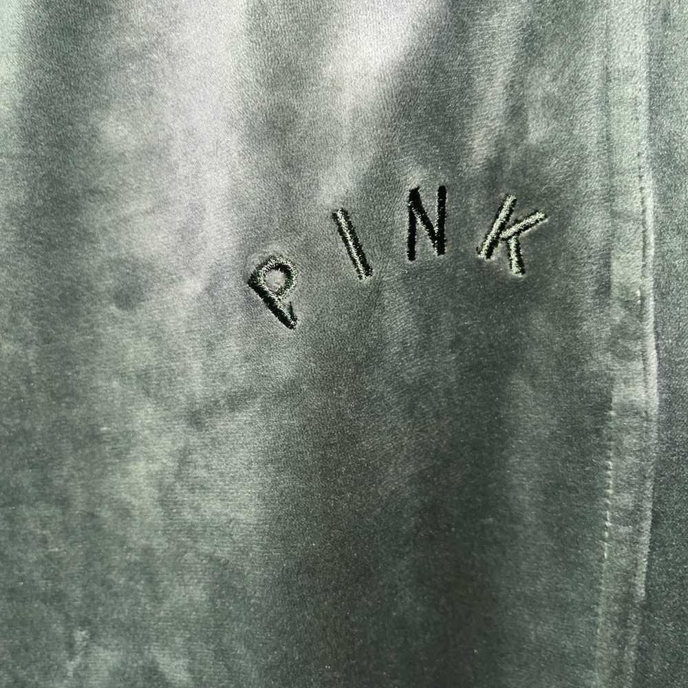 VS PINK forest green, velvet pants